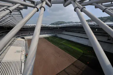 allianz-riviera-nice-07-2013-042109