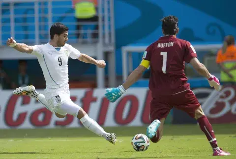 suarez-buffon-