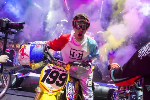 sydney-travispastrana-lifestyle-1-470_0